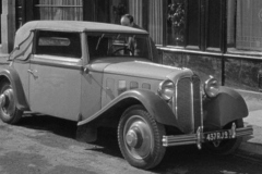 LR500-1933-dans-film-Quai-des-orfevres-large